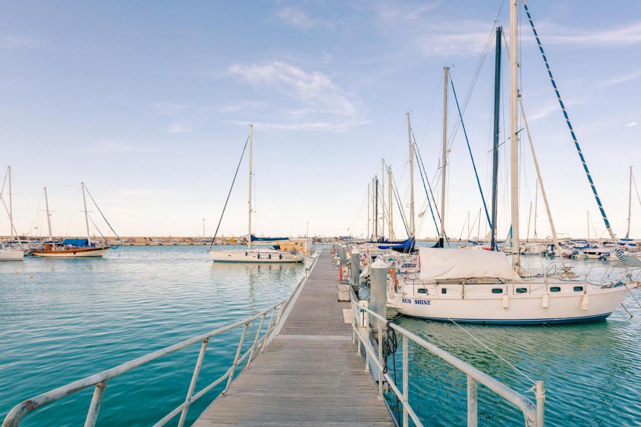 Aqua Resort Giulianova - Houseboat Experience Экстерьер фото