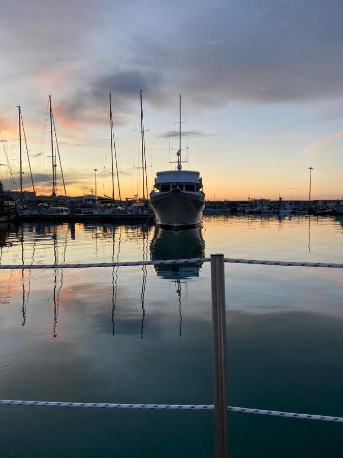 Aqua Resort Giulianova - Houseboat Experience Экстерьер фото