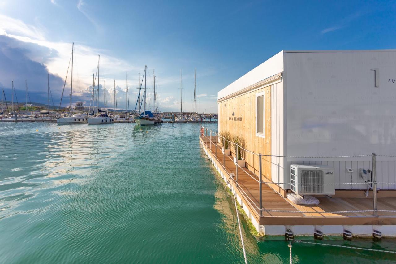 Aqua Resort Giulianova - Houseboat Experience Экстерьер фото